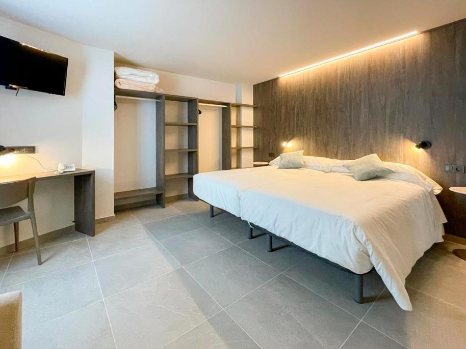 Hotel Quatre Llunes Santa Pola Ngoại thất bức ảnh